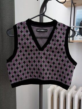 Disturbia Diamond cropped vest - sz US 8